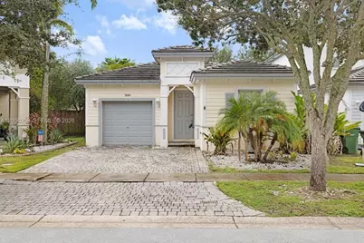 3656 NE 3rd Ct, Homestead, FL 33033 - Photo 5