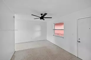 458 SW 9th St, Miami, FL 33130 - Photo 5