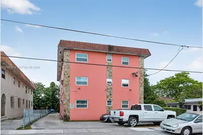 458 SW 9th St #2, Miami, FL 33130 - Photo 13