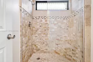 515 NE 38th St, Miami, FL 33137 - Photo 19