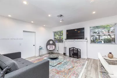 137 NE 47th St, Miami, FL 33137 - Photo 9