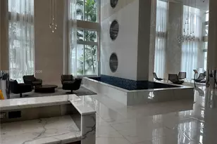 41 SE 5th St, Miami, FL 33131 - Photo 35
