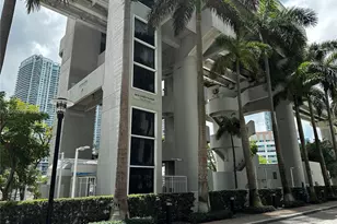 41 SE 5th St, Miami, FL 33131 - Photo 37