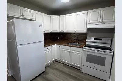 1345 W 28th St #2, Hialeah, FL 33010 - Photo 11