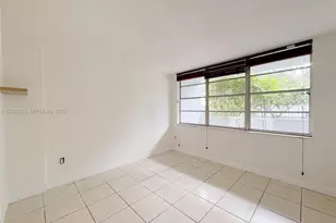 2175 NE 170th St, North Miami Beach, FL 33162 - Photo 11