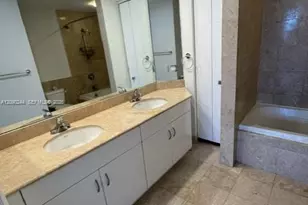 801 Brickell Key Blvd, Miami, FL 33131 - Photo 17