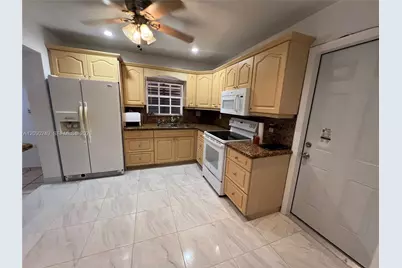 260 W 15th St #0, Hialeah, FL 33010 - Photo 7