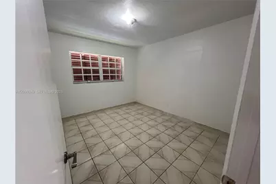 260 W 15th St #0, Hialeah, FL 33010 - Photo 11