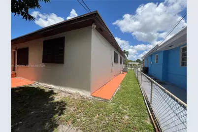 260 W 15th St #0, Hialeah, FL 33010 - Photo 19