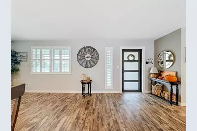 1150 NW 86th Ter, Pembroke Pines, FL 33024 - Photo 15
