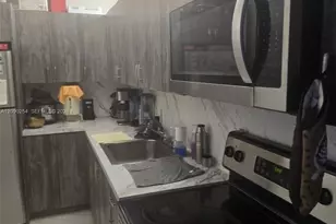 1251 NE 108th St, Miami, FL 33161 - Photo 11