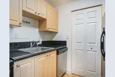 10765 SW 108th Ave #305, Miami, FL 33176 - Photo 7