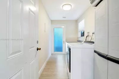 4241 NE 16th St, Homestead, FL 33033 - Photo 15