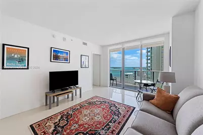 1300 Brickell Bay Dr #1905, Miami, FL 33131 - Photo 5
