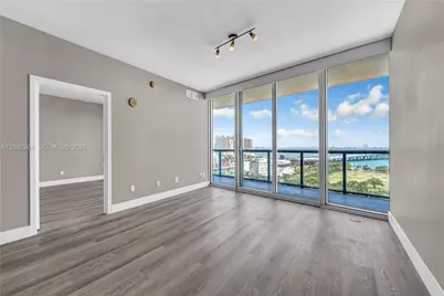 888 Biscayne Blvd #1710, Miami, FL 33132 - Photo 7