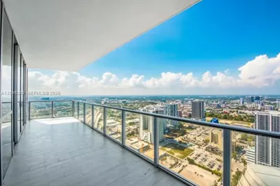 1100 Biscayne Blvd #5205, Miami, FL 33132 - Photo 29