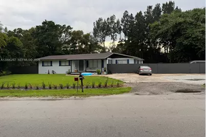 1395 34th Ave, Vero Beach, FL 32960 - Photo 1