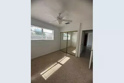 5318 W 4th Ln, Hialeah, FL 33012 - Photo 7