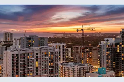 88 SW 7th St #2506, Miami, FL 33130 - Photo 5