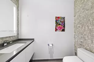 88 SW 7th St, Miami, FL 33130 - Photo 19