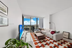 88 SW 7th St, Miami, FL 33130 - Photo 3