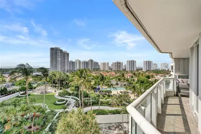 21055 Yacht Club Dr #901, Aventura, FL 33180 - Photo 3