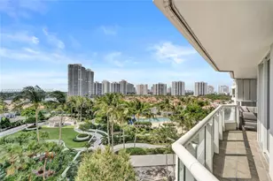 21055 Yacht Club Dr, Aventura, FL 33180 - Photo 3