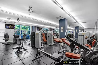 2001 Biscayne Blvd #3212, Miami, FL 33137 - Photo 35