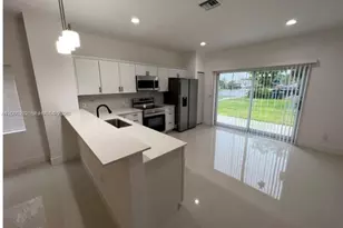 216 NW 9th St, Hallandale Beach, FL 33009 - Photo 5