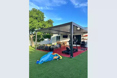 216 NW 9th St, Hallandale Beach, FL 33009 - Photo 15