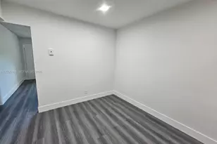 6961 W 14th Ct, Hialeah, FL 33014 - Photo 7