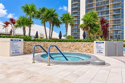 20301 W Country Club Dr #930, Aventura, FL 33180 - Photo 17
