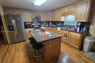803 Cassandra Ln, Lakeland, FL 33809 - Photo 9