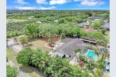 26100 SW 192nd Ave, Homestead, FL 33031 - Photo 5