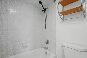 20335 W Country Club Dr, Aventura, FL 33180 - Photo 17