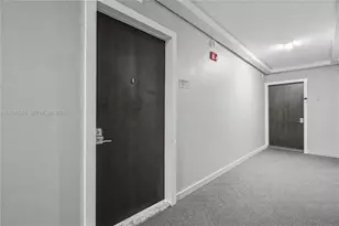 20335 W Country Club Dr, Aventura, FL 33180 - Photo 29