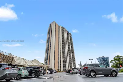 20335 W Country Club Dr #1702, Aventura, FL 33180 - Photo 33