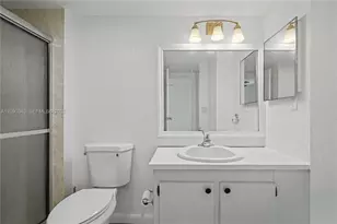 20335 W Country Club Dr, Aventura, FL 33180 - Photo 27