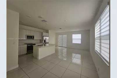 15839 NW 91st Ct #., Miami Lakes, FL 33018 - Photo 3