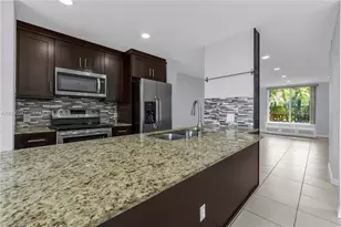 12317 NW 11th St, Pembroke Pines, FL 33026 - Photo 11