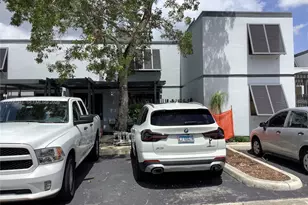 12317 NW 11th St, Pembroke Pines, FL 33026 - Photo 1