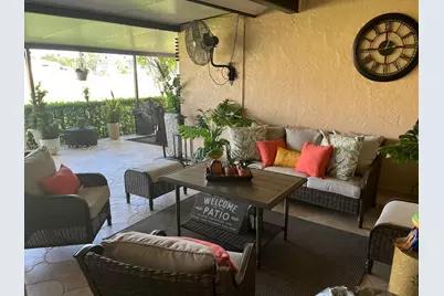 19505 E Lake Dr, Hialeah, FL 33015 - Photo 15
