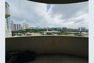 19501 W Country Club Dr #1006, Aventura, FL 33180 - Photo 13