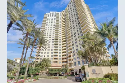 19501 W Country Club Dr #1006, Aventura, FL 33180 - Photo 17