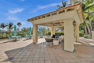 19501 W Country Club Dr #1006, Aventura, FL 33180 - Photo 33