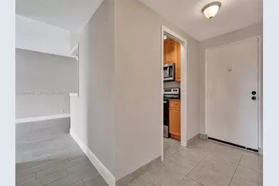 400 N Riverside Dr #303, Pompano Beach, FL 33062 - Photo 17