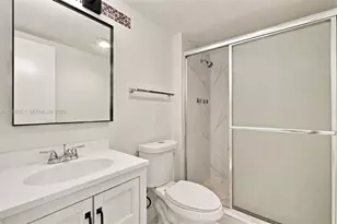 3475 N Country Club Dr, Aventura, FL 33180 - Photo 19