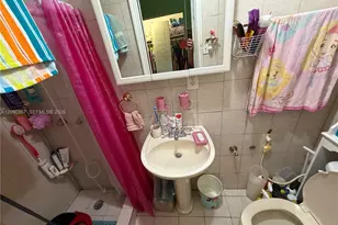 3205 W 14th Ave, Hialeah, FL 33012 - Photo 7