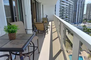 3701 N Country Club Dr, Aventura, FL 33180 - Photo 3