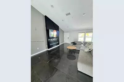3415 55th Dr E, Bradenton, FL 34203 - Photo 3